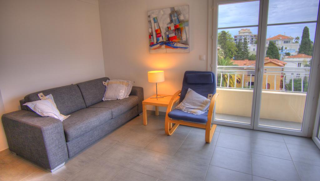 Beau 2 Pieces 3 Etoiles Vue Mer Garage Prive 150M Plages Wifi Cannes Room photo